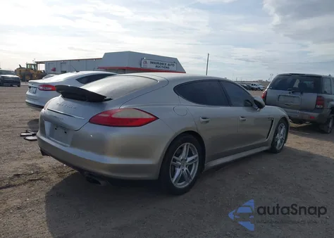 2011 Porsche Panamera 4 z USA, uszkodzony, nr VIN WP0AA2A71BL017173